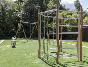 IJslander speeltoestellen Madera voor natuurlijk spelen