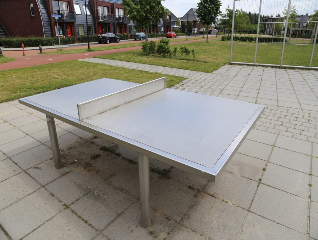 Tafeltennistafel buiten