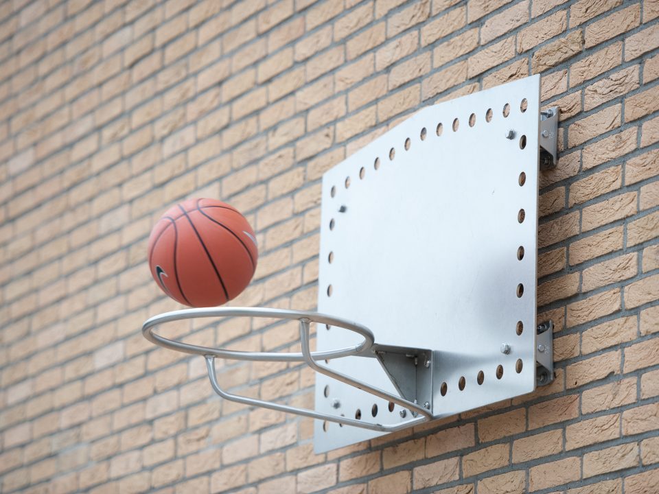 IJslander Basketbal Bord muur