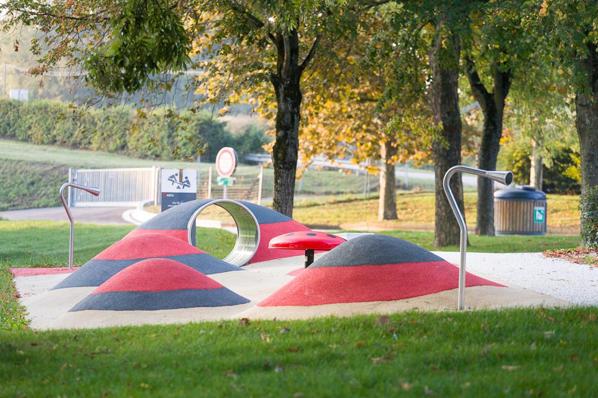 playground crawl tunnel